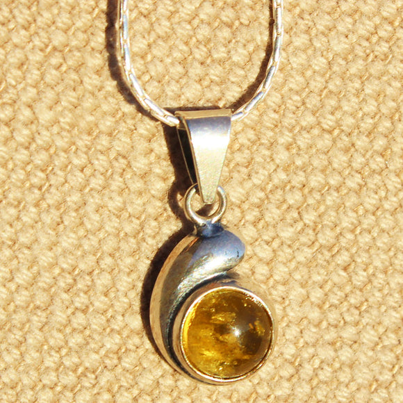 Silver Lemon or Honey Baltic Amber Pendant - Modern Circle