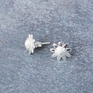 Beautiful Sterling Silver Daisy Stud Earrings